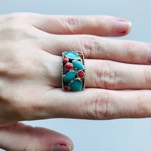 Vintage Silver Ring with Faux Earth-Tone Stones